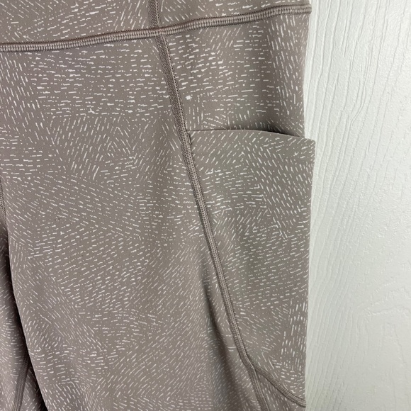 Athleta Salutation Stash Pocket Tight Leggings Beige Size Large - Picture 2 of 4